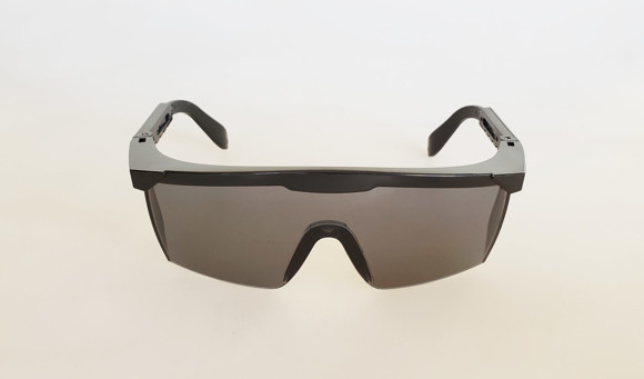 Imagen de LENTE ANTIEMPAÑANTE GRIS (USO CON LENTES DE RECETA)