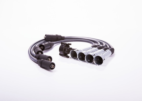 Imagen de JUEGO CABLES BUJIA VOLKSWAGEN GOL 1.6/1.8 1995 EN ADEL.