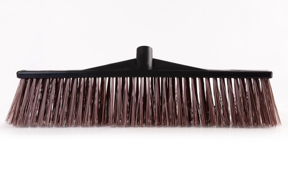 Imagen de ESCOBA GARI 60 DE BASE PLASTICA COLOR MARRON