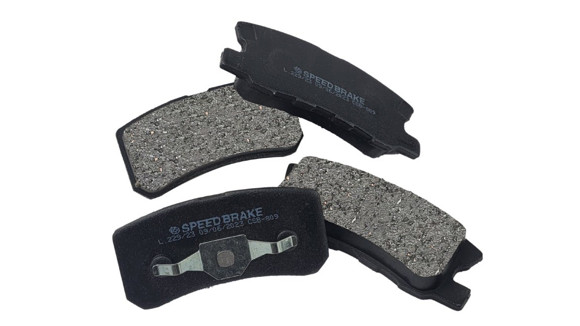 Imagen de JUEGO PASTILLAS CERAMICA TRAS MITSUBISHI OUTLANDER 3.0