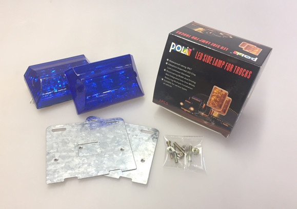 Imagen de PAR FARO LATERAL/TRAS LED AZUL UNIVERSAL 24V RECTANG 86X61                                                              
